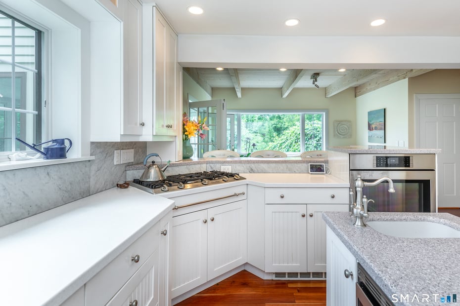 14 Flanders Lane Photo 8