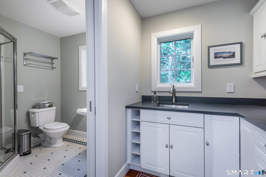 14 Flanders Lane Photo 38