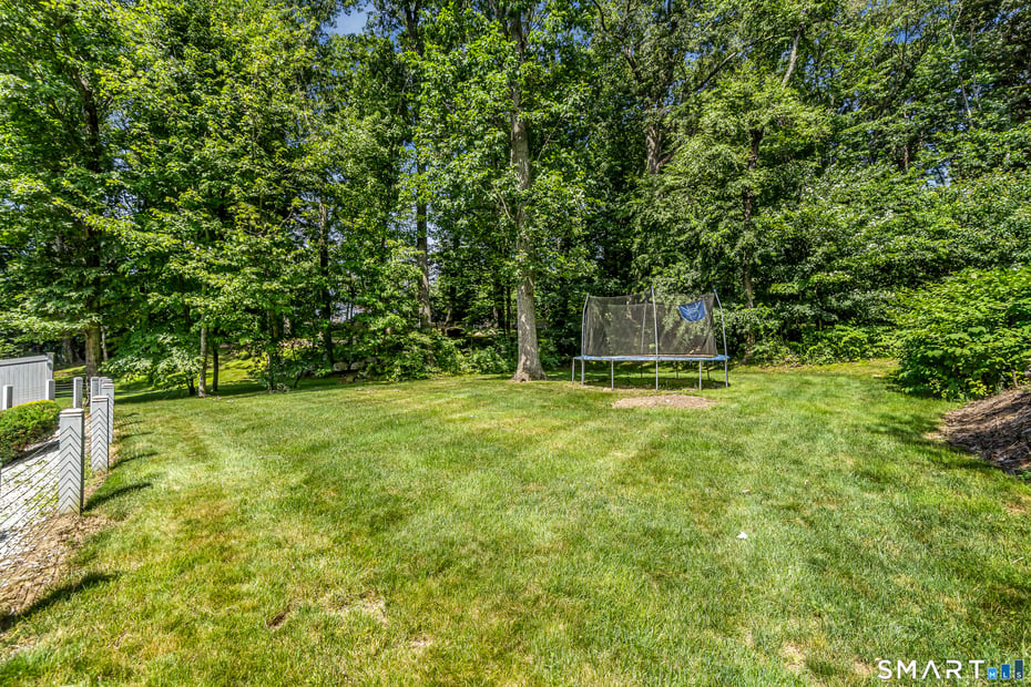 17 Woodlawn Drive Photo 38