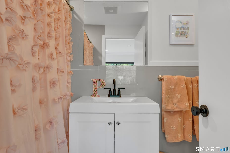 5 Windsor Road Photo 36