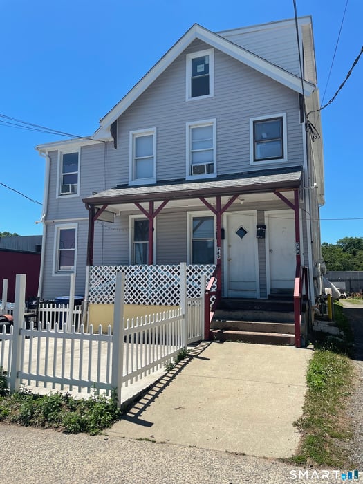 242 Front Avenue Photo 2