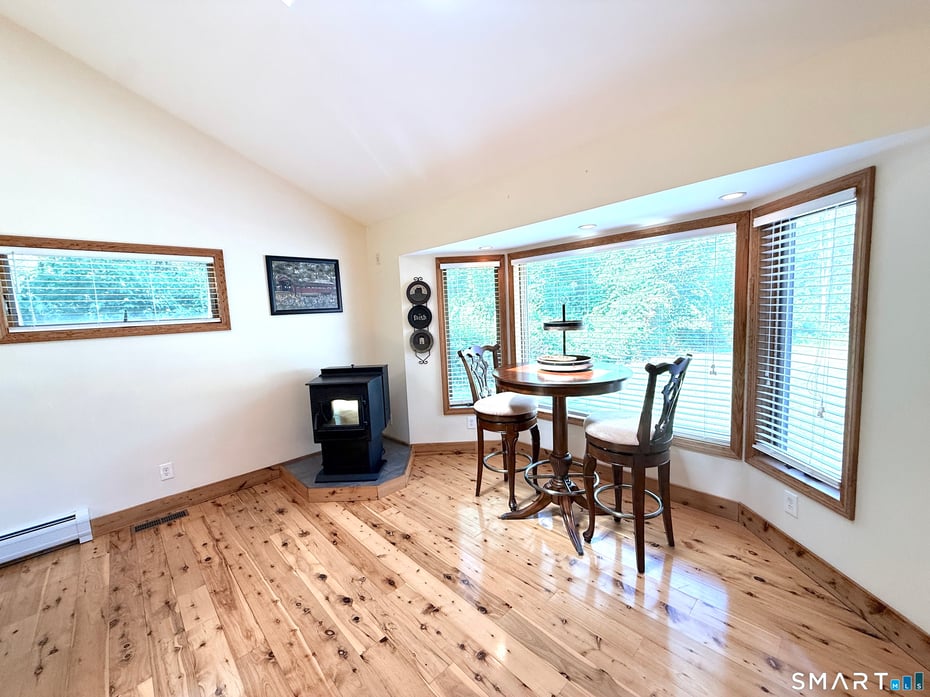 237 Wallens Hill Road Photo 20