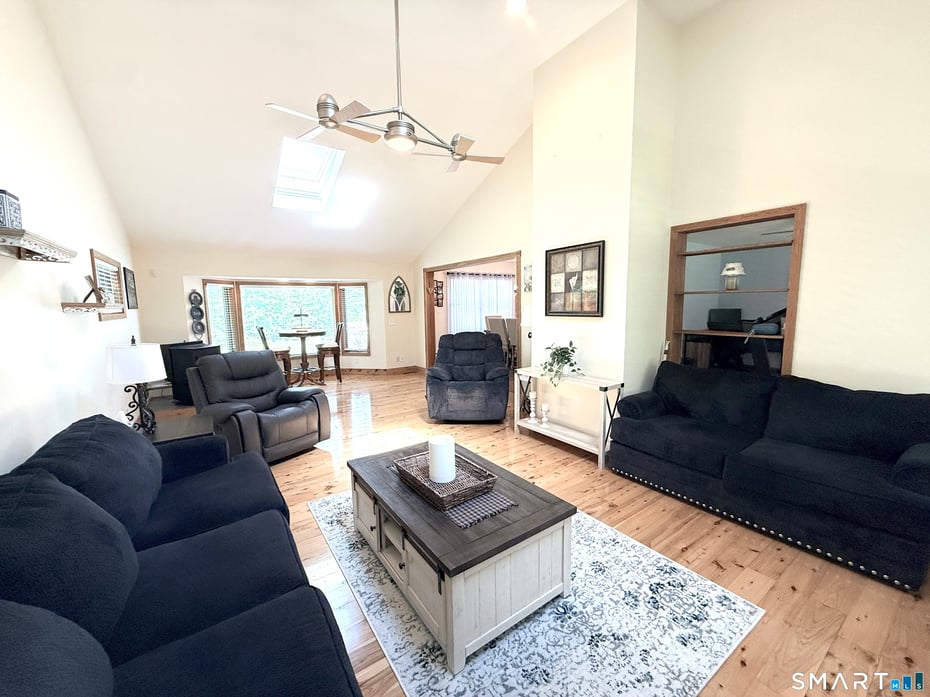 237 Wallens Hill Road Photo 24