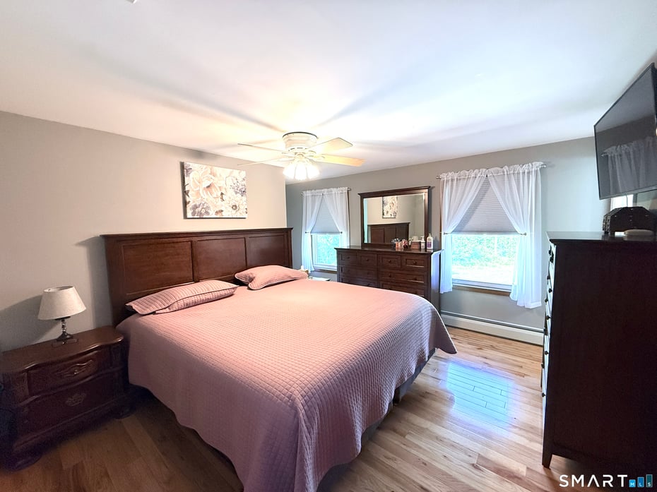 237 Wallens Hill Road Photo 32