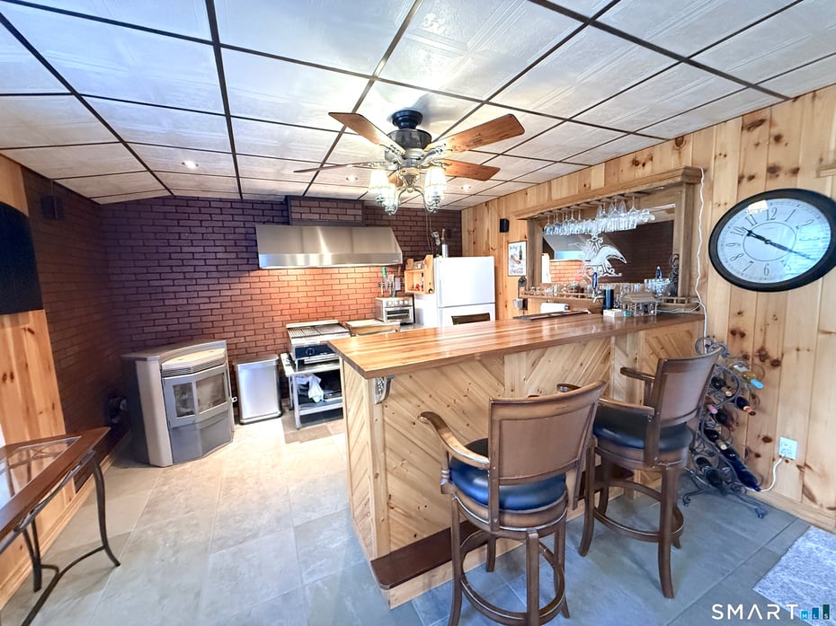 237 Wallens Hill Road Photo 39