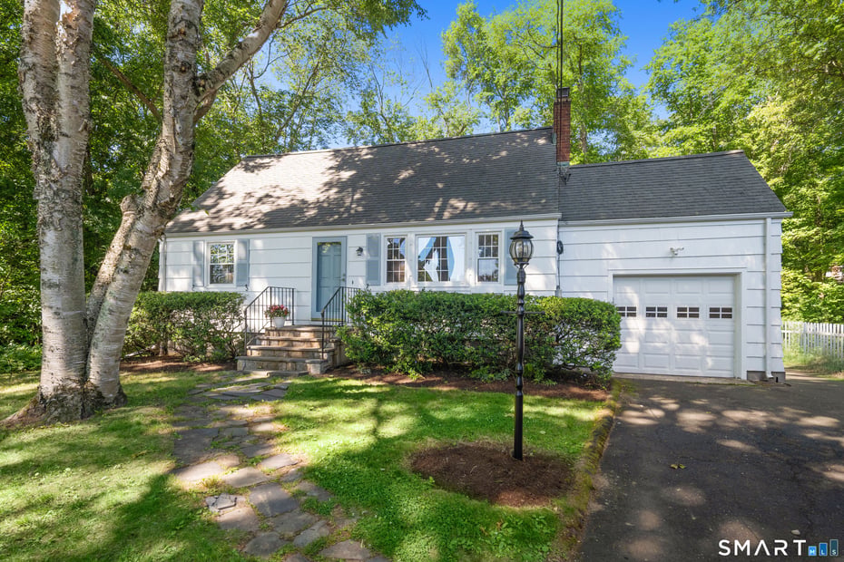 22 Powder Horn Road Photo 1