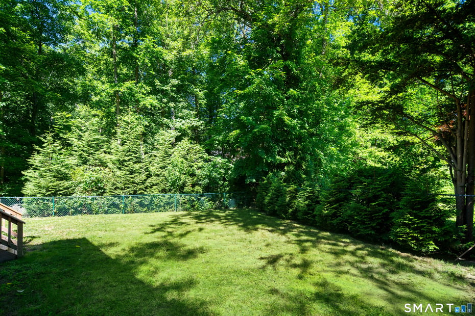 22 Powder Horn Road Photo 36