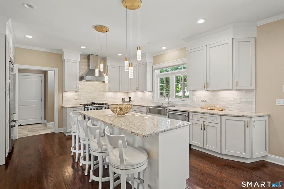 73 Candlewood Road Photo 10