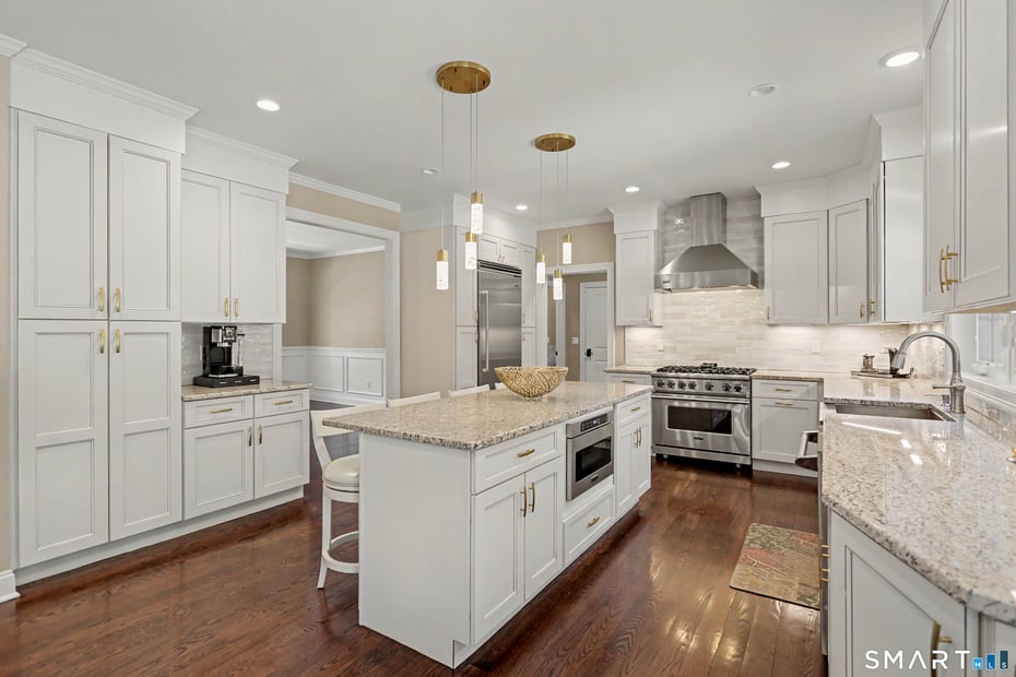 73 Candlewood Road Photo 11