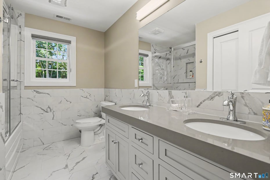 73 Candlewood Road Photo 26