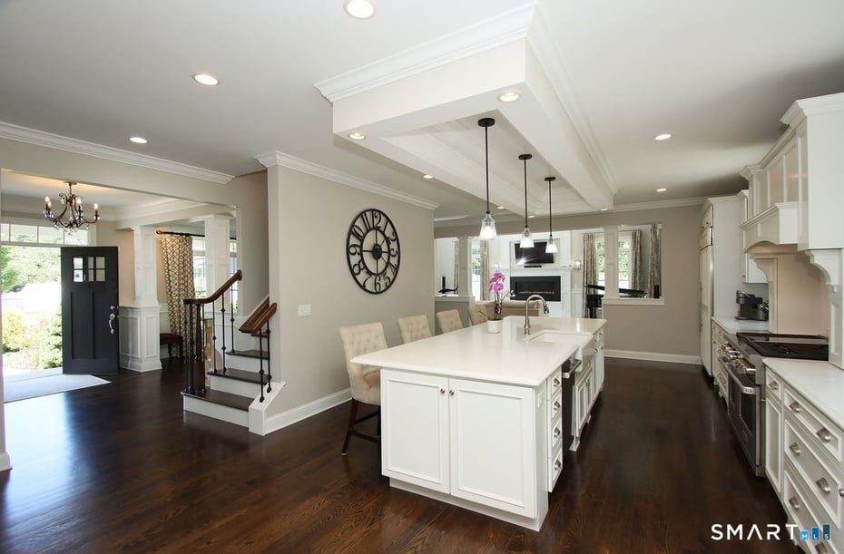 2095 Whitney Avenue Photo 8