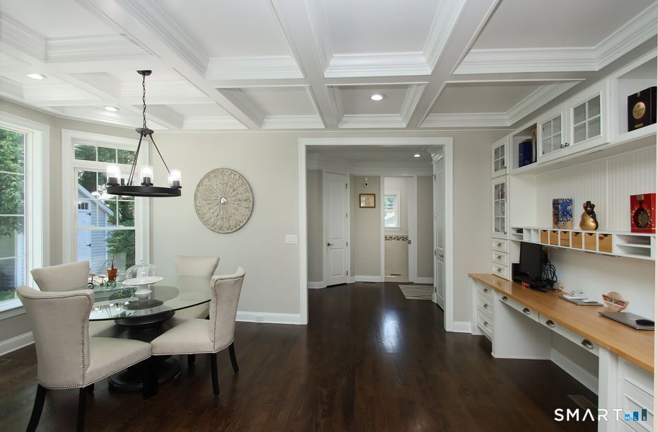 2095 Whitney Avenue Photo 9