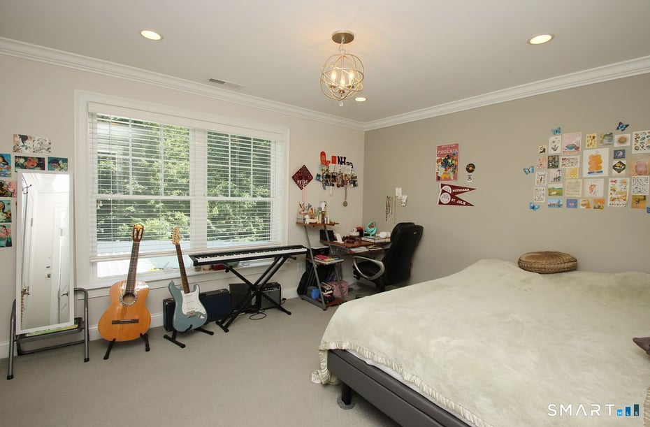 2095 Whitney Avenue Photo 28