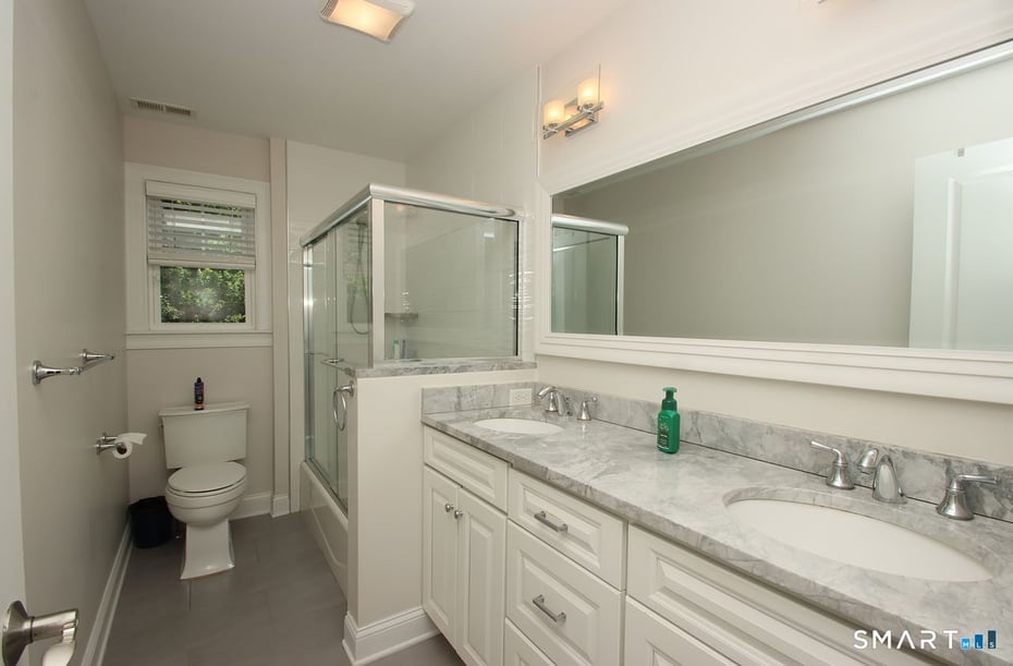 2095 Whitney Avenue Photo 29