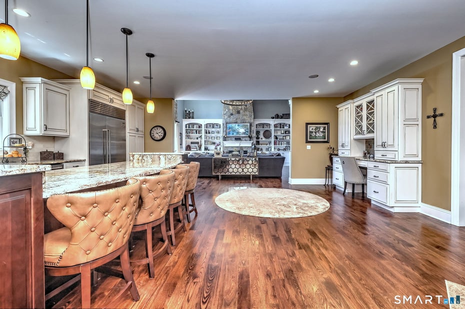 630 Saint Johns Drive Photo 10