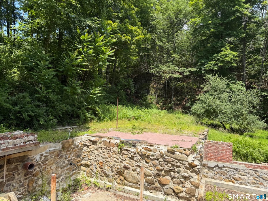 32 Lower Church Hill Road Photo 8