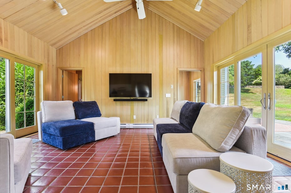 455 Stonington Road Photo 32
