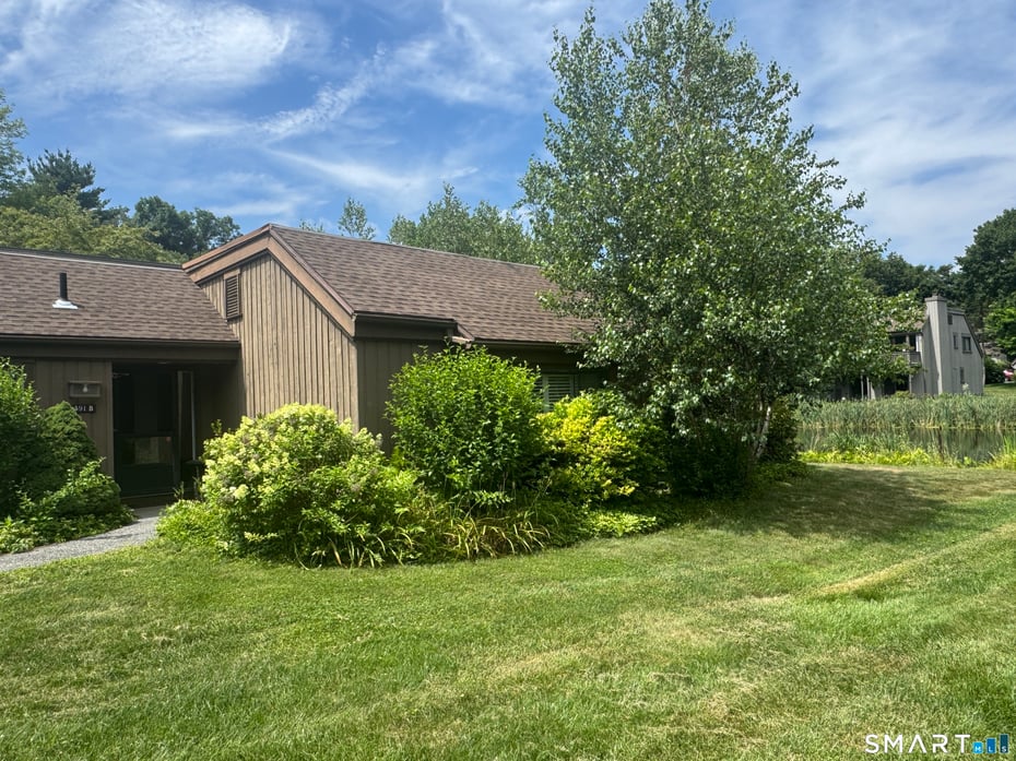 491 Unit B Heritage Village Photo 4