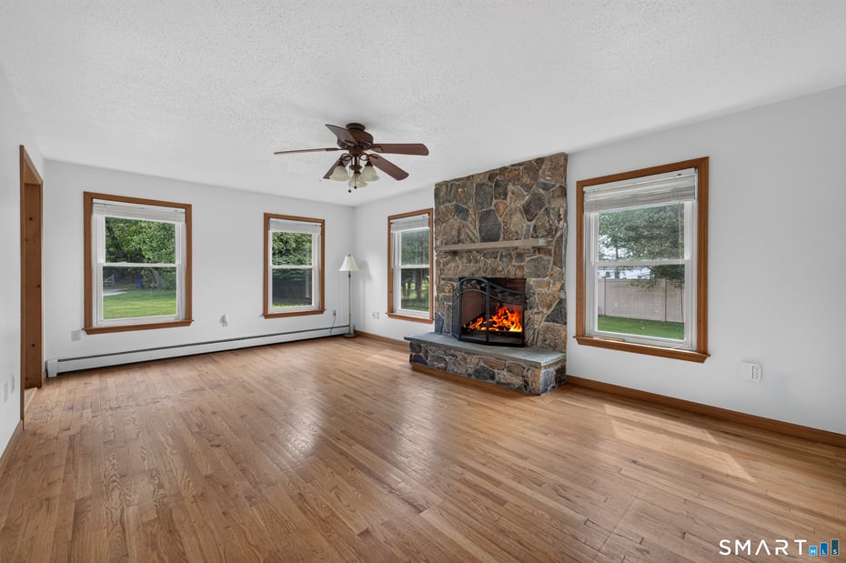 7 Massapeag Point Road Photo 5