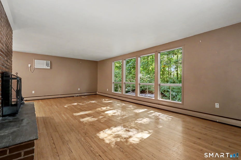 65 Whipple Road Photo 7