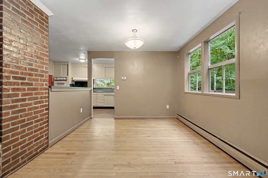 65 Whipple Road Photo 8
