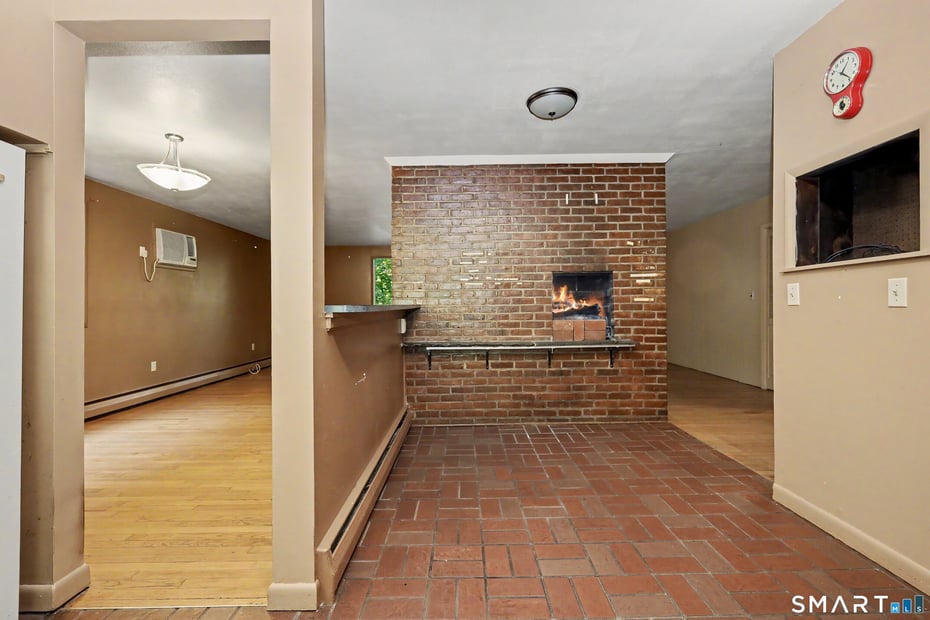 65 Whipple Road Photo 11