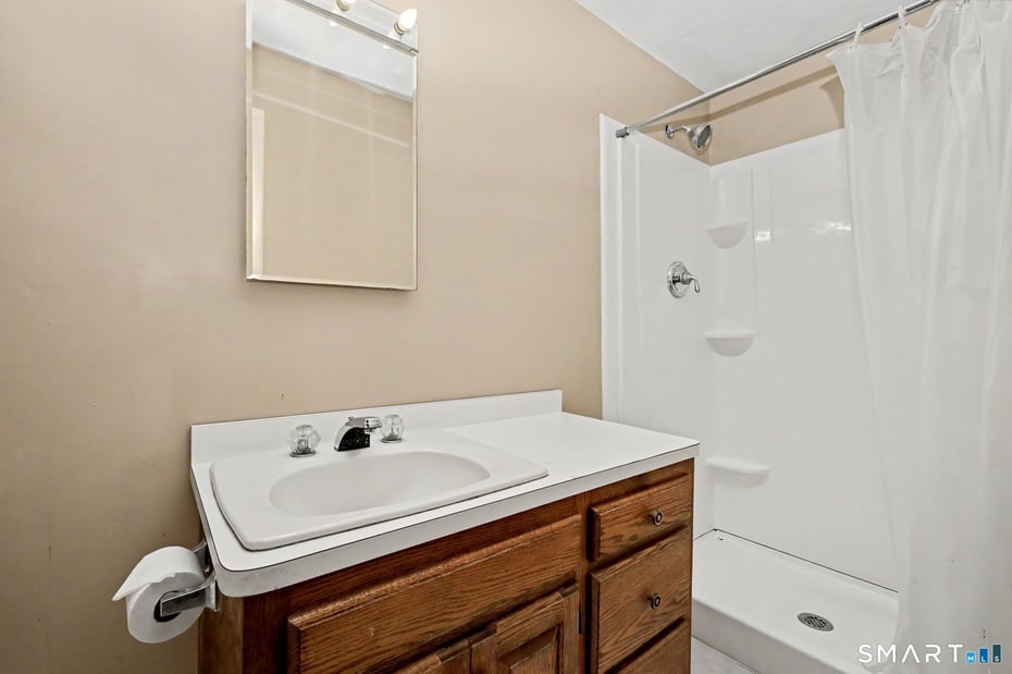 65 Whipple Road Photo 12
