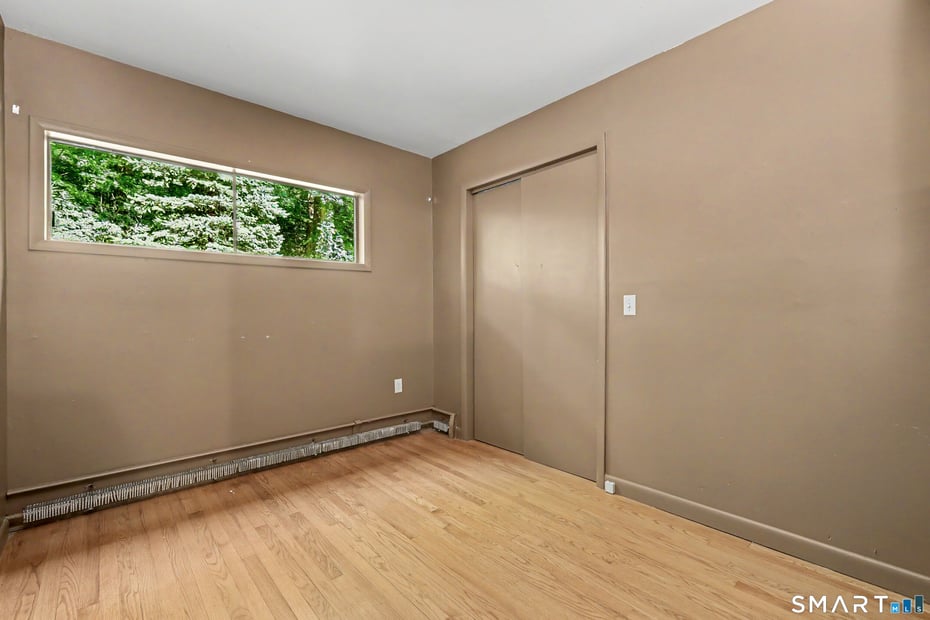 65 Whipple Road Photo 16