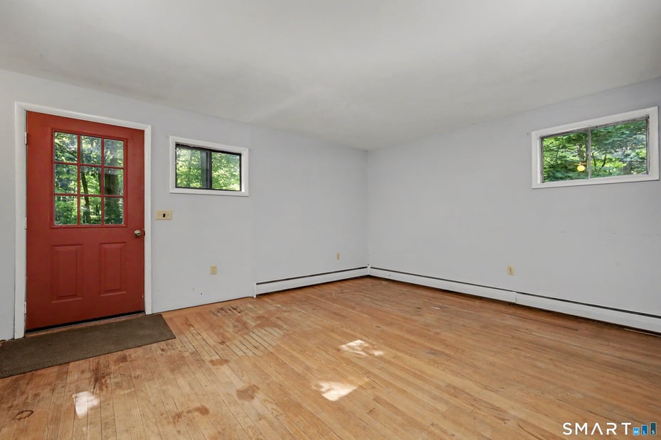 65 Whipple Road Photo 17