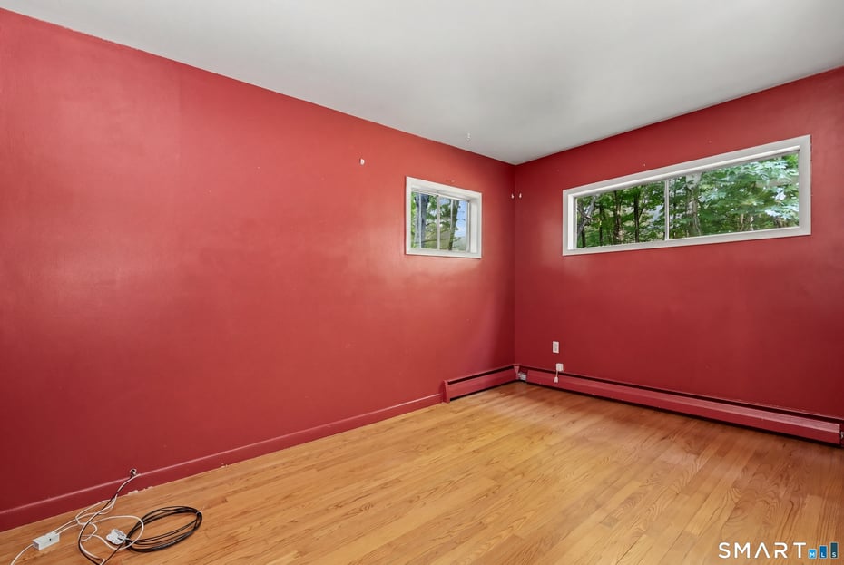 65 Whipple Road Photo 18