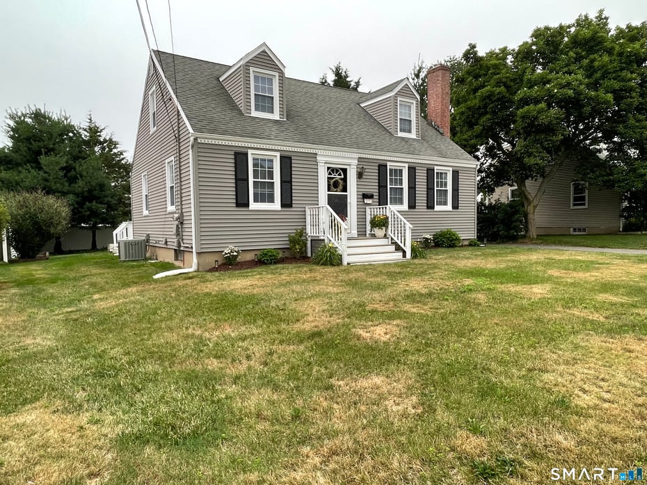 86 Ferndale Avenue Photo 4