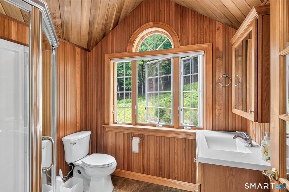 9 Reed Hill Road Photo 35