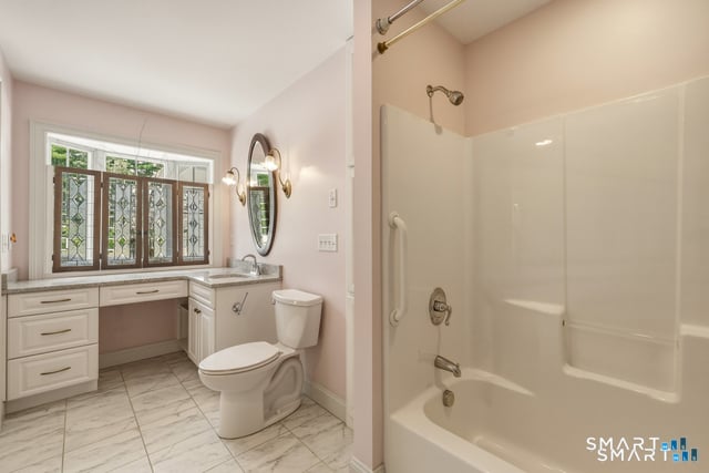 118 Kenwood Photo 19