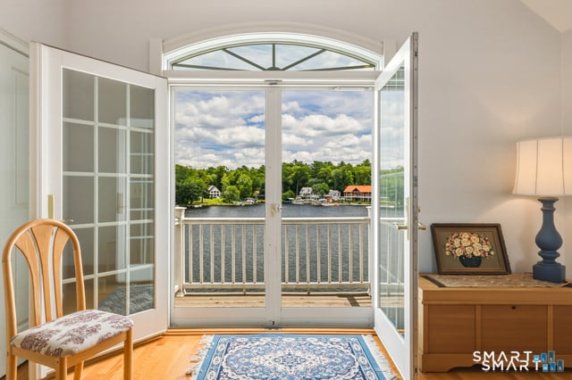 118 Kenwood Photo 24