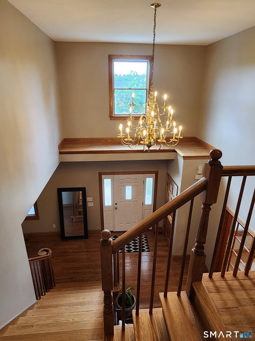 38 Emerald Glen Lane Photo 5