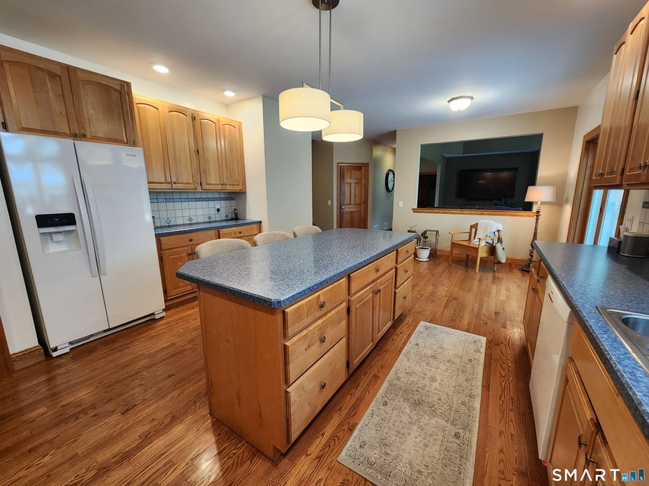 38 Emerald Glen Lane Photo 12