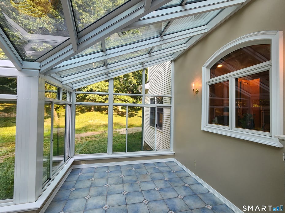 38 Emerald Glen Lane Photo 18