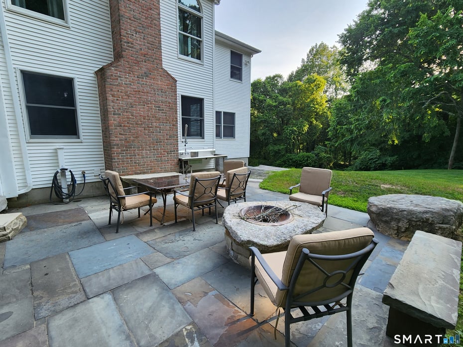 38 Emerald Glen Lane Photo 21