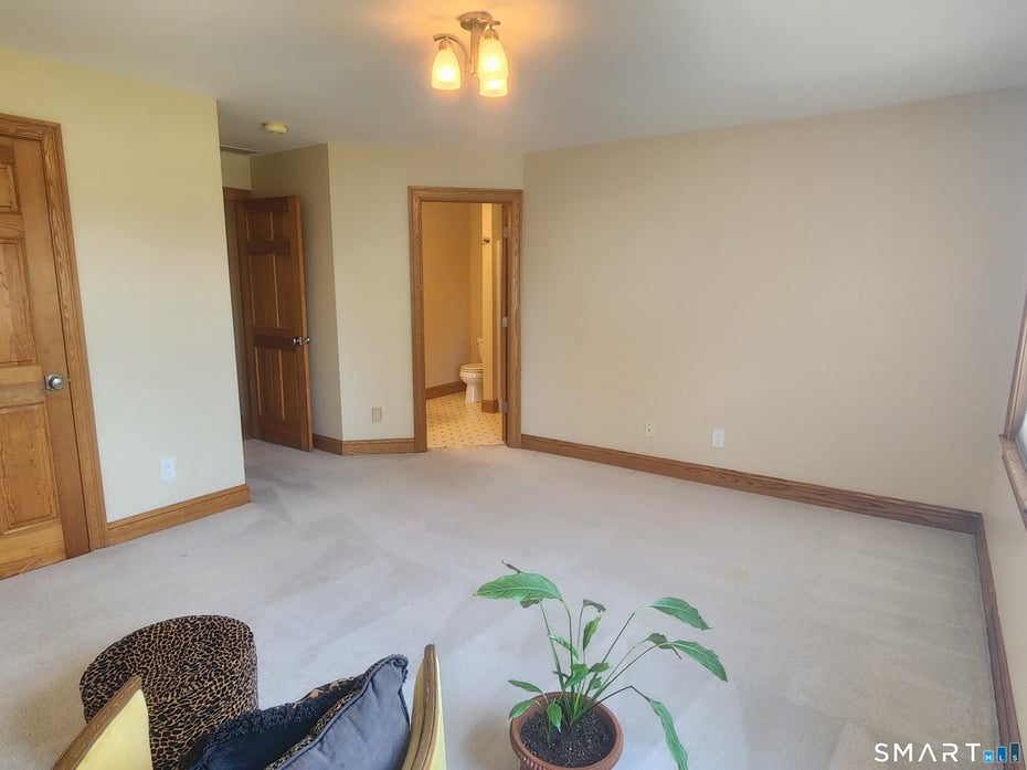 38 Emerald Glen Lane Photo 34