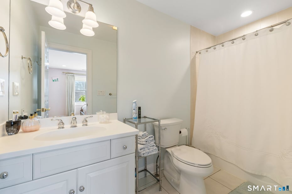 16 Robin Hood Lane Photo 23