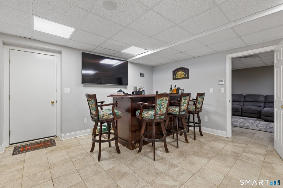 16 Robin Hood Lane Photo 35