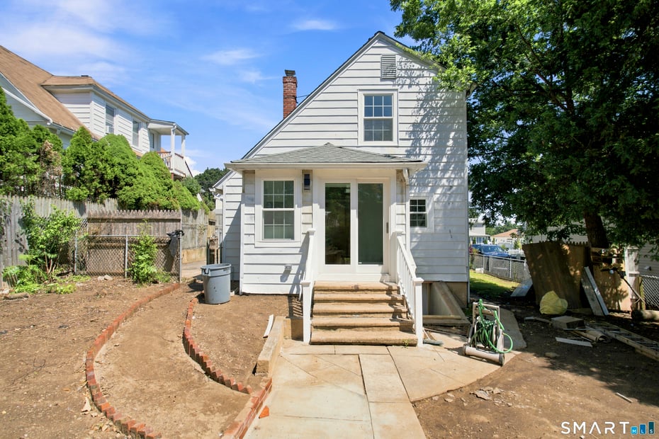 227 Sylvan Street Photo 21
