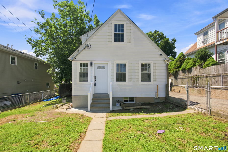 227 Sylvan Street Photo 22