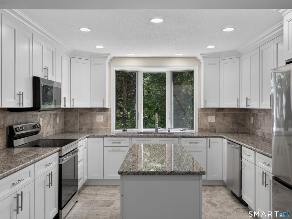 21 Woodland Drive Photo 17