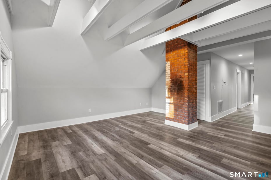 548 Ferry Street  #3 Photo 3
