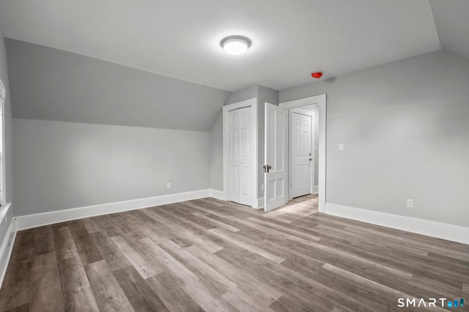 548 Ferry Street  #3 Photo 9
