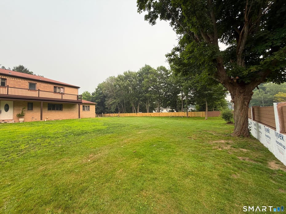 589 Racebrook Road Photo 4