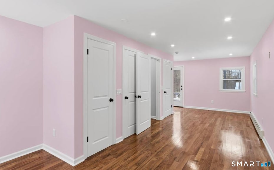 589 Racebrook Road Photo 21
