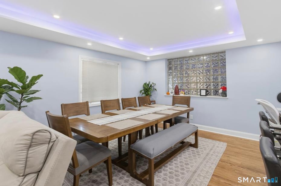 589 Racebrook Road Photo 35