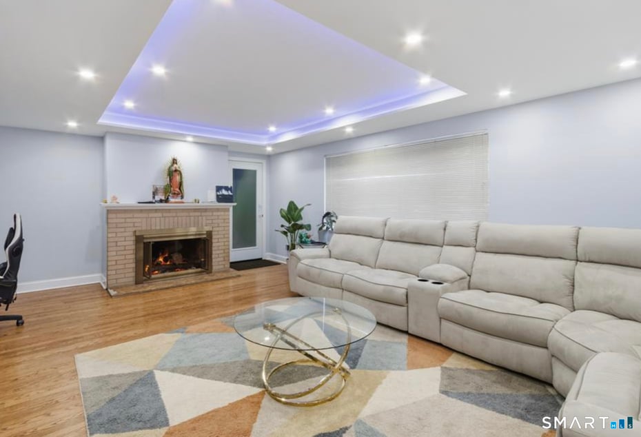 589 Racebrook Road Photo 38
